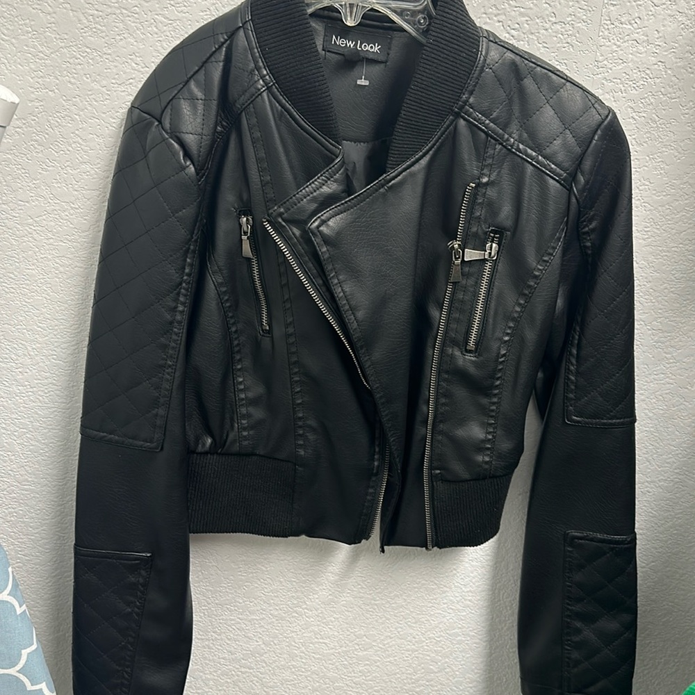 Cropped faux leather jacket